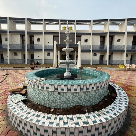Hotel Madhuban ออรังกาบัด ภายนอก รูปภาพ