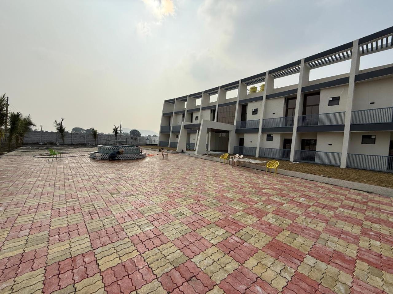 Hotel Madhuban ออรังกาบัด ภายนอก รูปภาพ